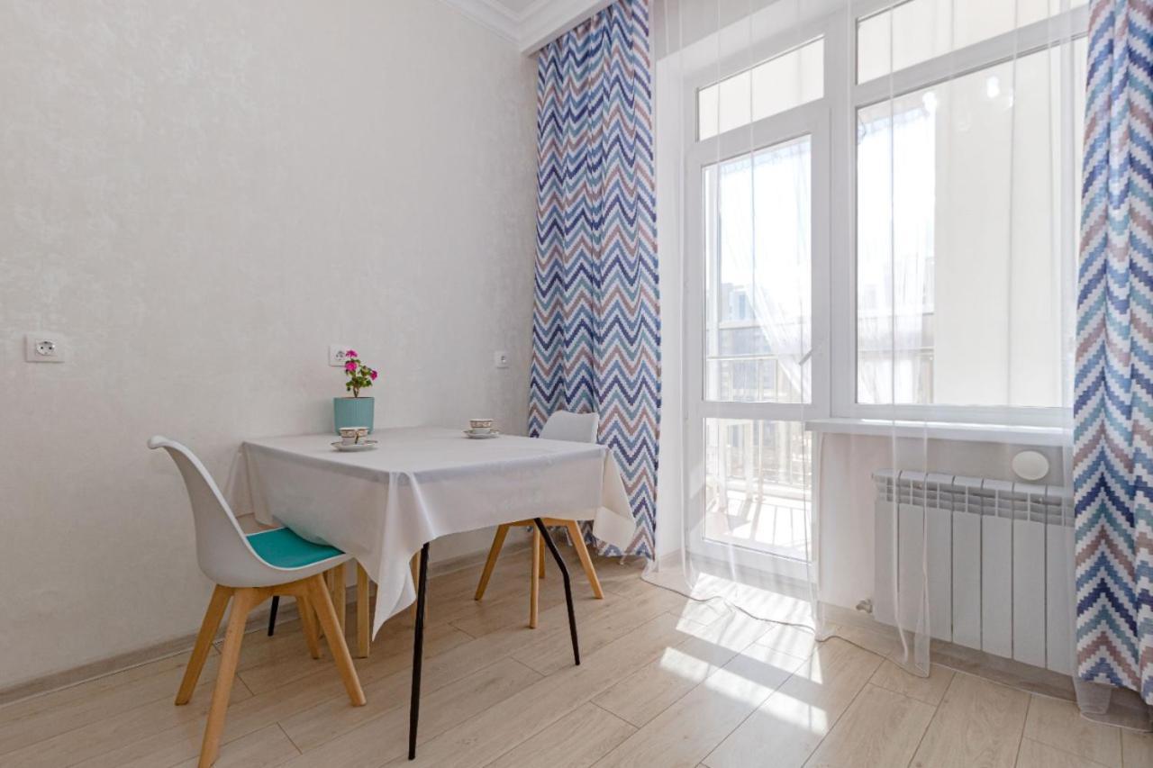 Park Avenue Напротив Ботанического Сада Akmola Esterno foto