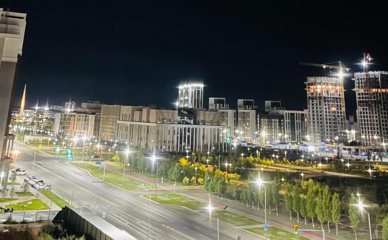 Park Avenue Напротив Ботанического Сада Akmola Esterno foto