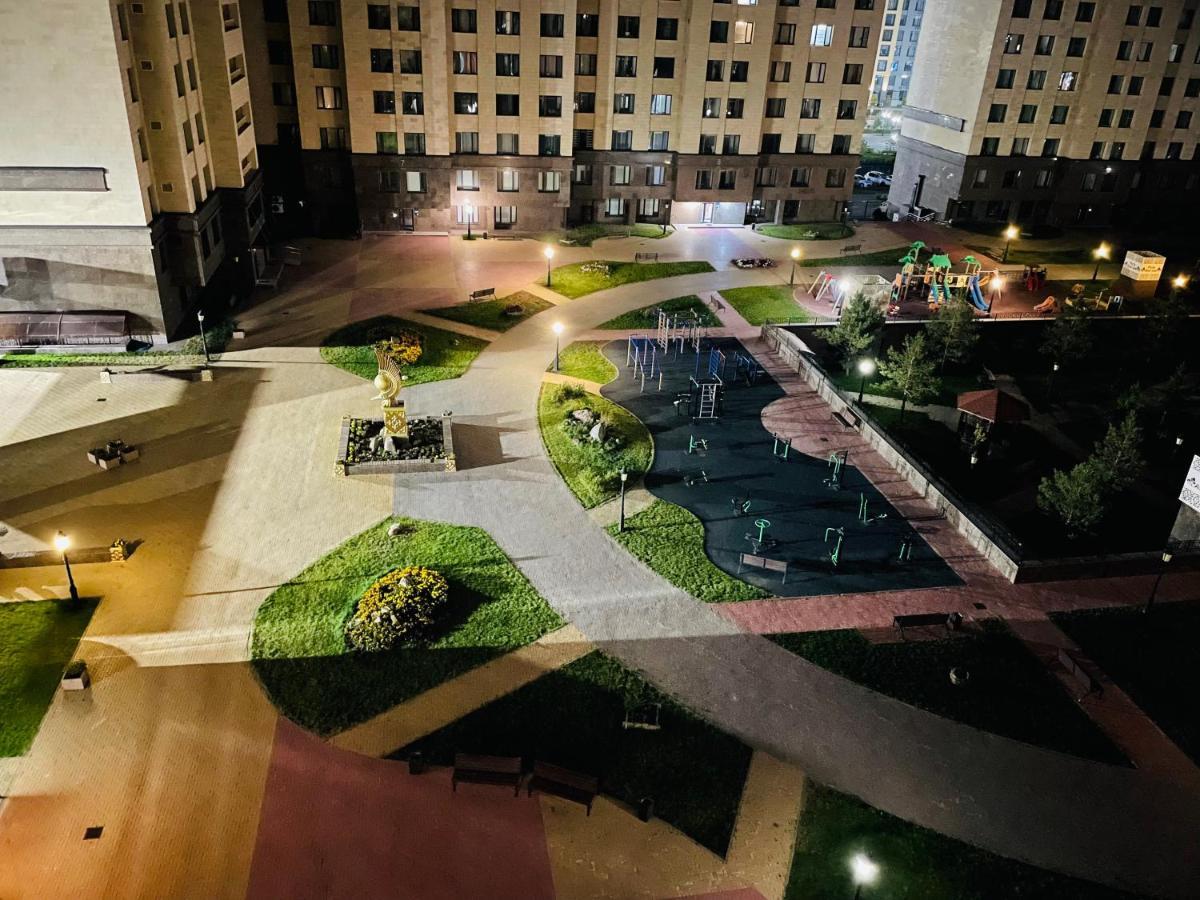 Park Avenue Напротив Ботанического Сада Akmola Esterno foto